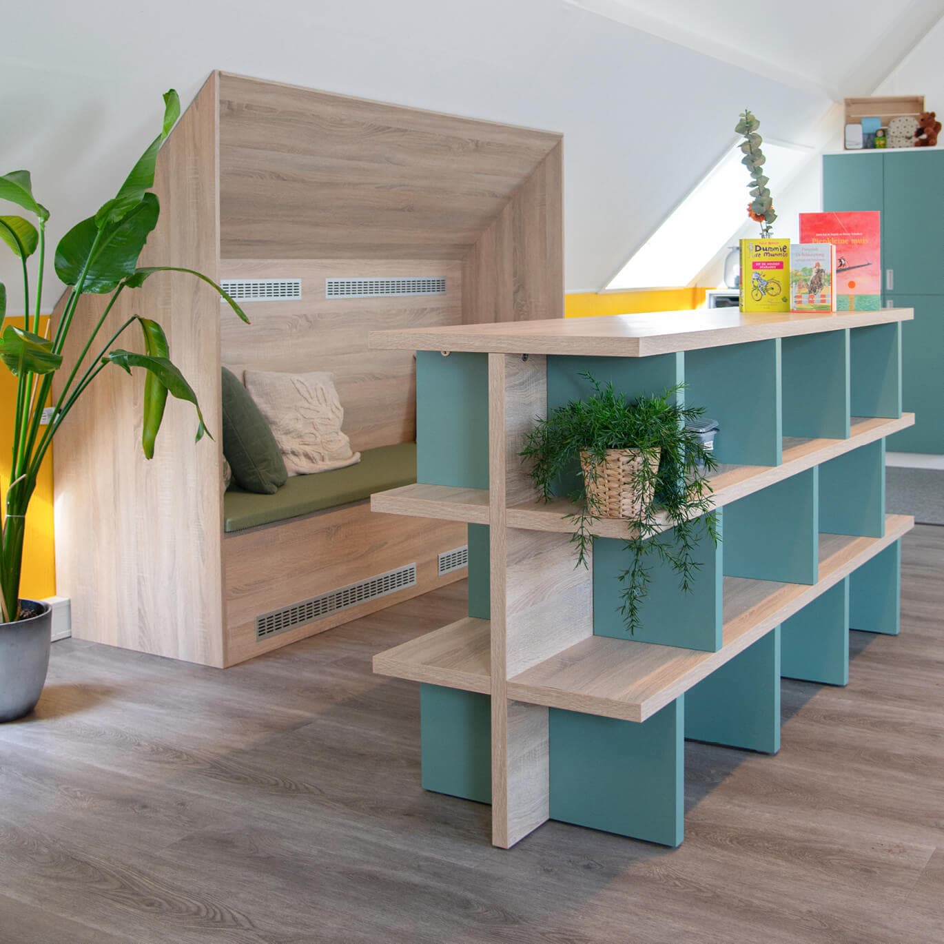 Bibliotheek met leesnis